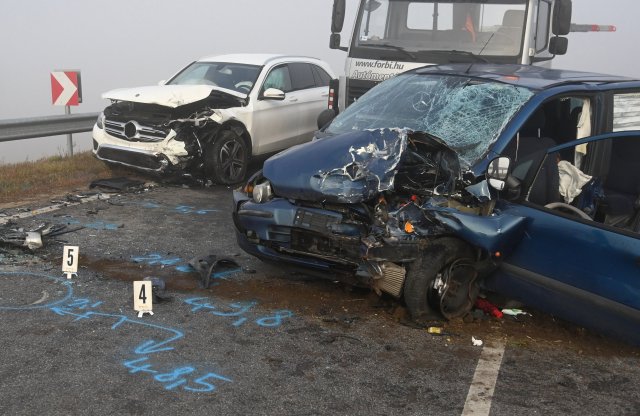 Videón egy súlyos, de több okból is tanulságos baleset mentése