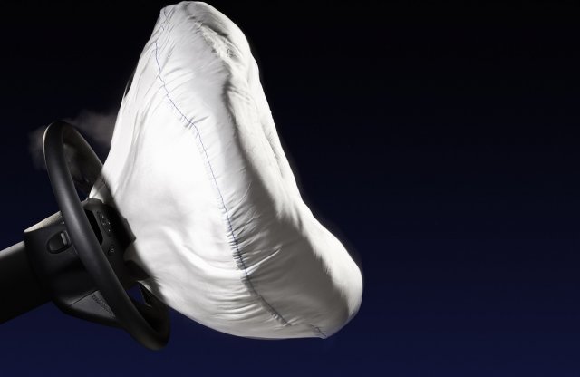 50 éve találta fel a Mercedes-Benz a légzsákot