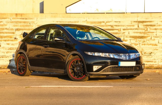 12 évesen is űrhajó? Ilyen az UFO-Civic használtként!