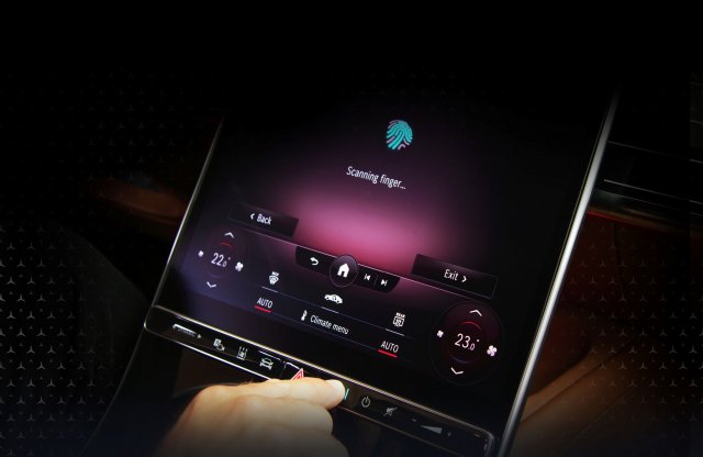 Járó motor nélkül is apaszthatod a pénztárcád a Mercedesekben