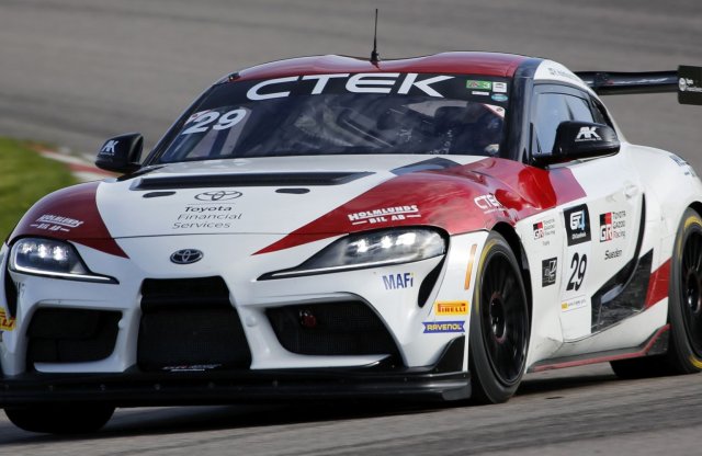 Hamarosan bárki megveheti a Toyota GT4-es versenyautóját