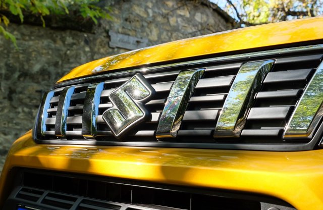 Kevés magyar kéri az autójába a vezetéstámogató rendszereket