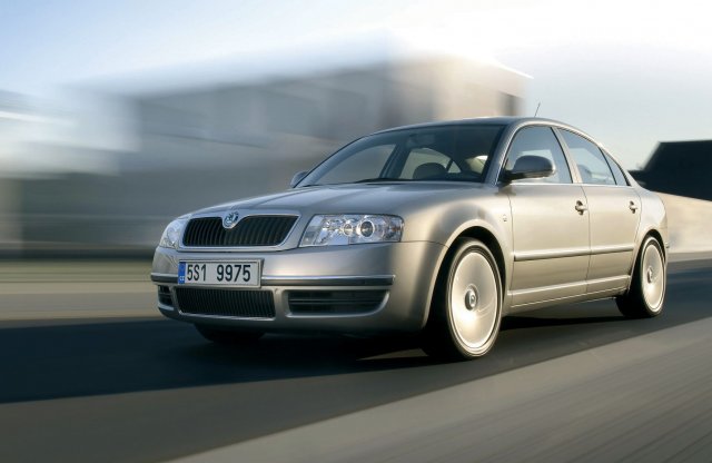 Vissza a luxushoz - 20 éves az újkori Skoda Superb