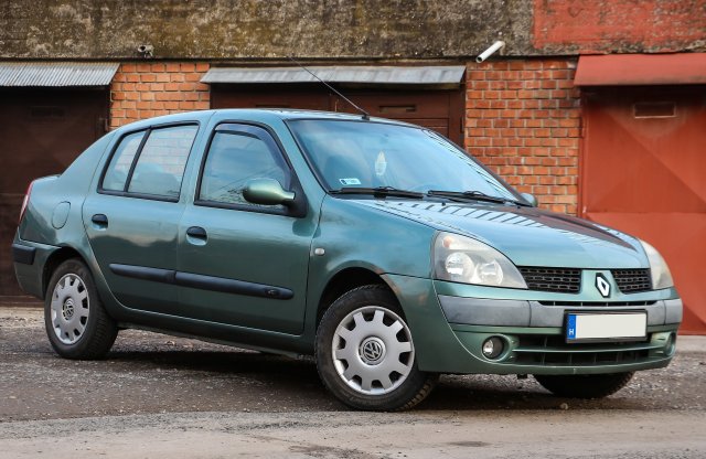 Végre megértettem, miért vesz valaki öreg Renault Thaliát!