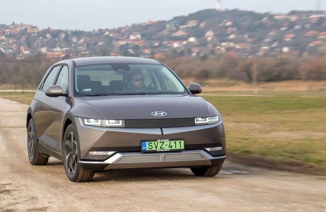 Nem csak a formája erős! Hyundai Ioniq 5 teszt