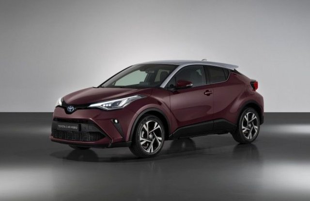 Okosabb lett az idei évre a Toyota C-HR