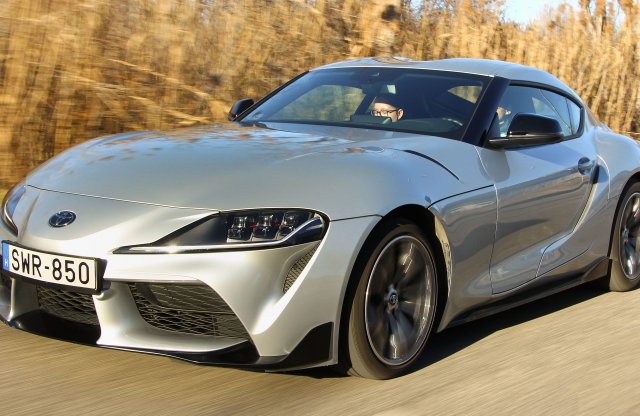 Szuper a Supra a gyengébbik motorral is!