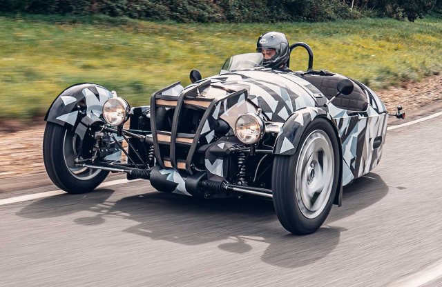 Nincs ki mind a négy kereke, Ford motorral érkezik az új Morgan