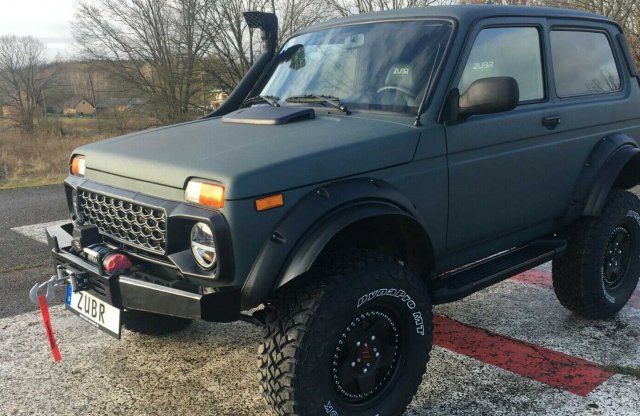 Láttál már 15,6 milliós tuning-Nivát? Mutatjuk!