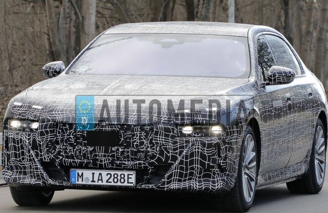 Álca alatt a müncheni utakon az új 7-es BMW