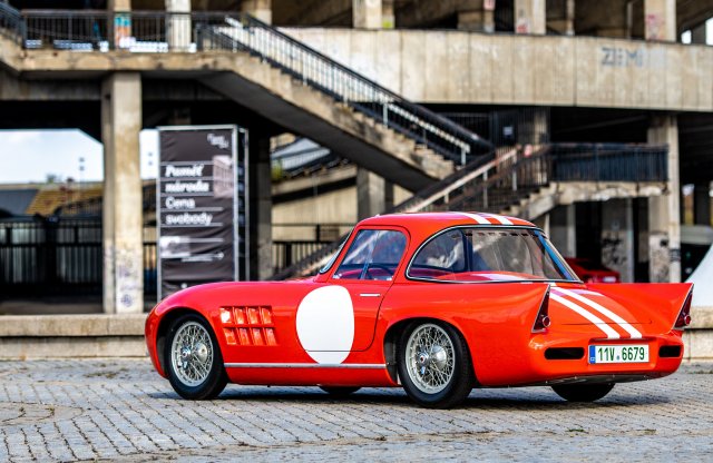 Hamvaiból támasztott fel egy legendát a Škoda