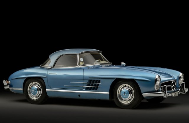 Eladó sorba kerül Fangio ajándék Mercedese