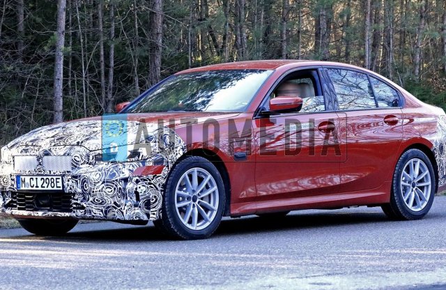 A 7-es után itt a 3-as  BMW is kémfotókon