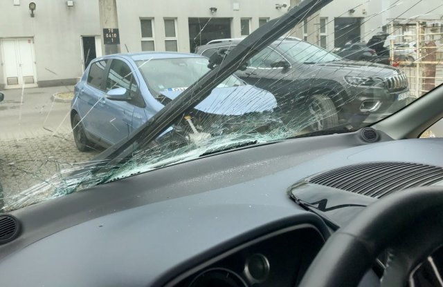 Autómúlt lekérdezés: vajon melyik rendszer ad több infót?