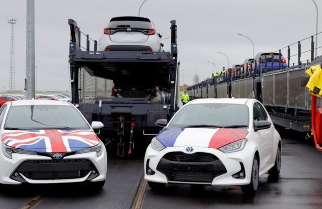 A Toyota a Csalagúton szállítja a jövőben az autóit