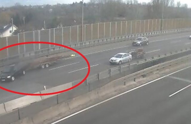 Rémtörténet az M0 leállósávban: rendőri segítség is kellett