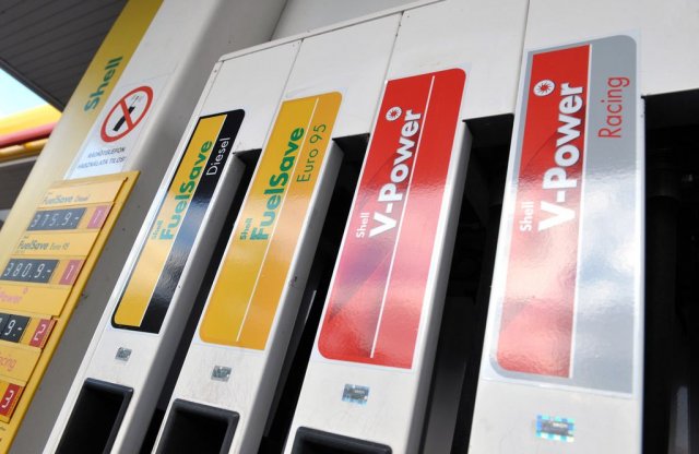 Újabb korlátozást vezet be töltőállomásain a Shell