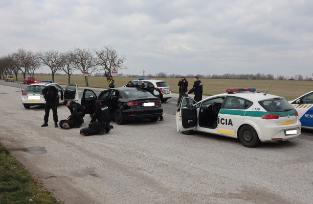 Videó: együtt gyakorlatoztak a szlovák és a magyar rendőrök