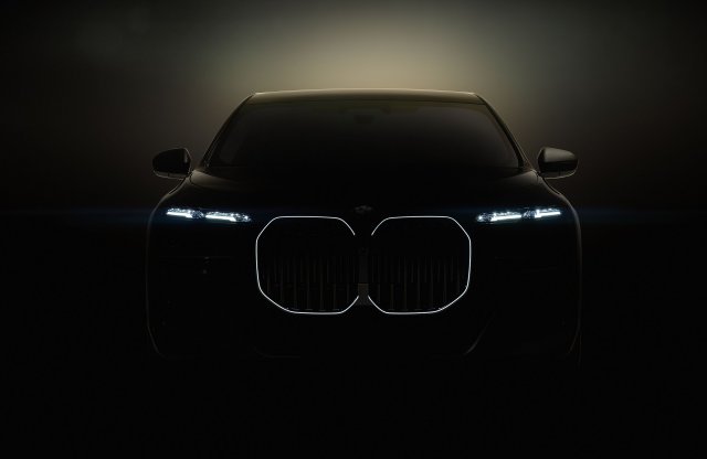 Megvillantották az új BMW 7-es orrát