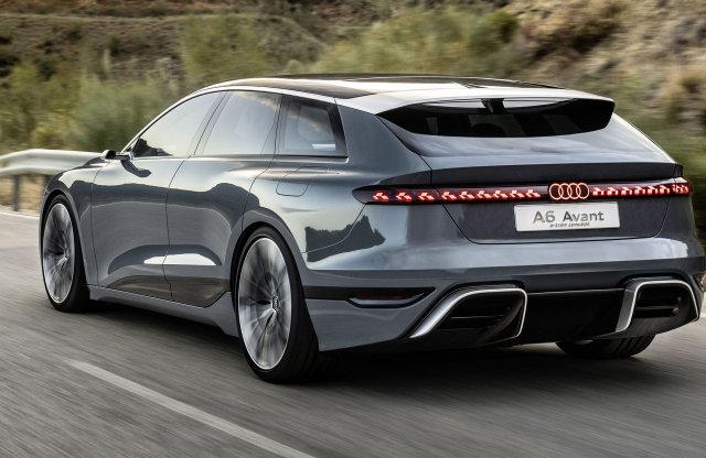 Világító emblémával debütált az Audi új villanykombija