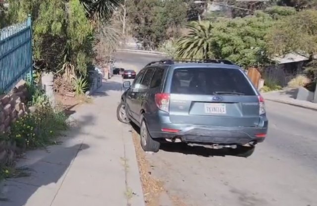 Jól járt a tulajdonos, akinek autóját összetörte a repülő Tesla