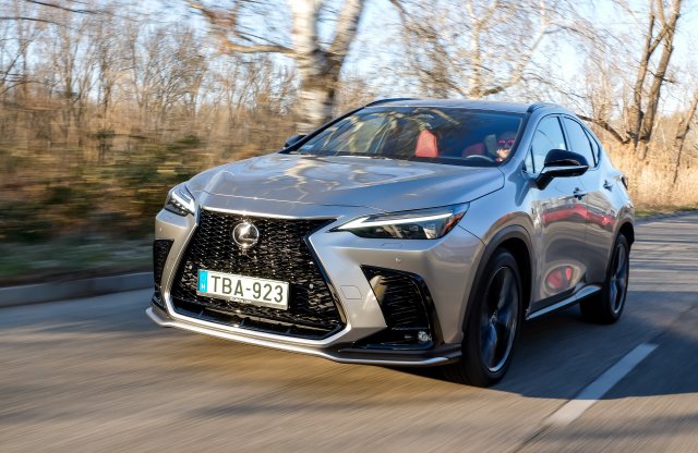 Íme az 1 liter fogyasztású autó – tényleg tudja! Lexus NX teszt