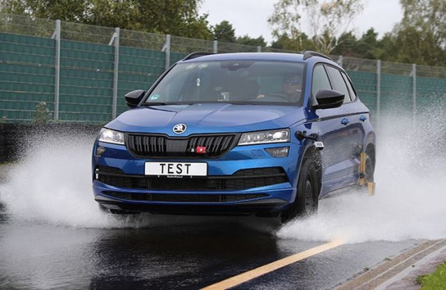 ADAC nyárigumi-teszt 2022 – mit javasolnak idén a németek?