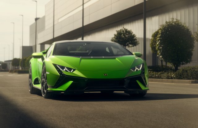 A középmezőnyben erősíti a Huracán kínálatát a Lamborghini