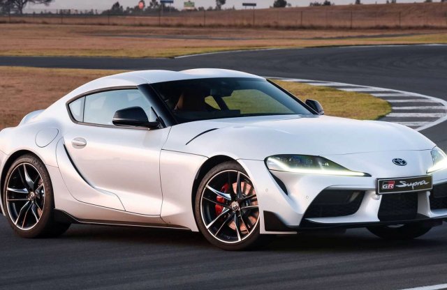 Hivatalos: jön a manuális váltós Toyota Supra!