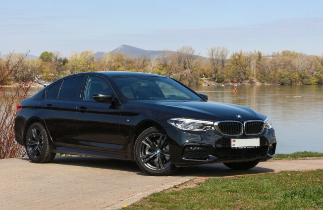 Hibátlan, hároméves BMW 520i, mégis eladhatatlan: hol a csapda?