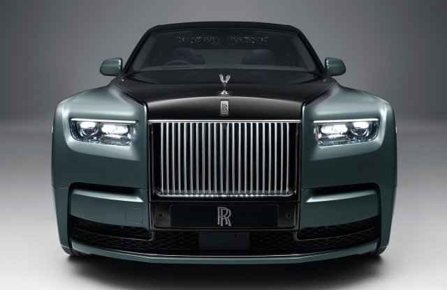Már a Rolls-Royce Phantom hűtőrácsa is világít!