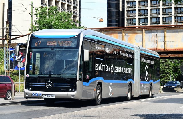 Ingyen kipróbálhatók Budapesten a BKK elektromos buszai