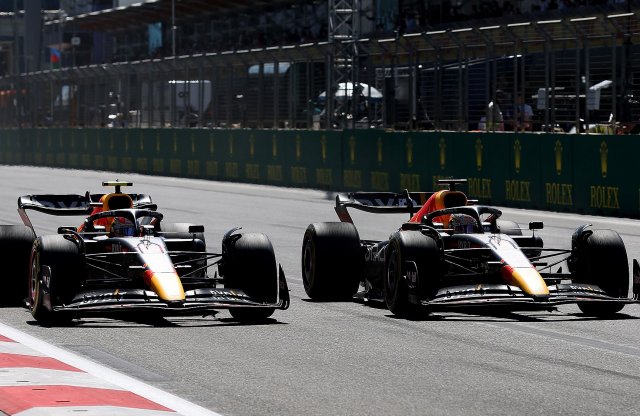 Ferrari dráma és Red Bull győzelem Bakuban