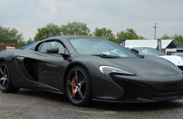 Na, de honnan származik a McLaren V8-as motorja?