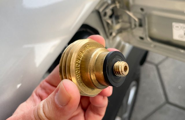 Külföldön is olcsón autóznál LPG-vel? Erre szükséged lehet!