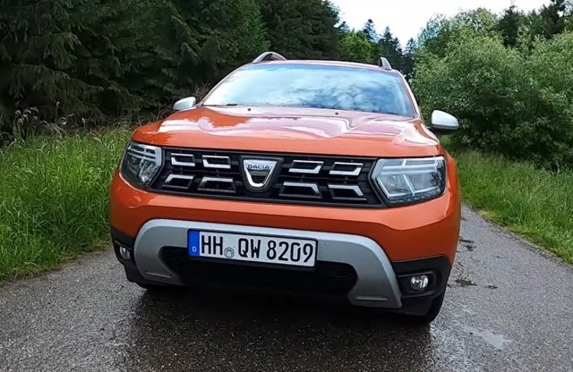 Végsebesség-teszten a legújabb Duster, vajon tudja a 200-at?