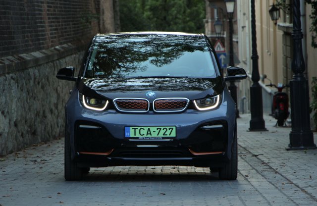 Búcsú a BMW i3-tól