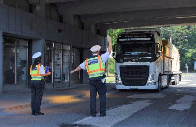 Íme a teherautós és buszos rendőrségi razzia eredményei!
