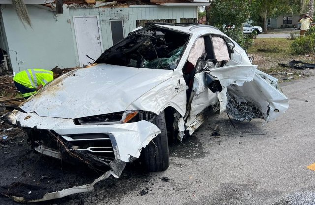 A stoptáblánál akkor is meg kell állni, ha Lamborghinit vezetsz