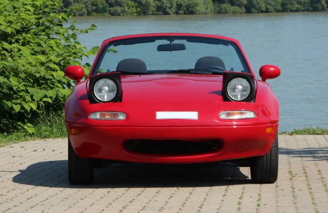 NA, ez is egyre drágább! – Mazda MX-5 használtteszt