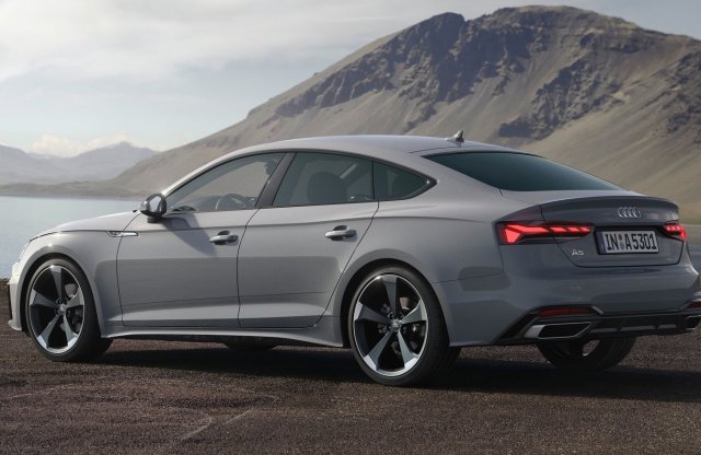 Egyetlen modellben ölthet testet az Audi A4 és az A5