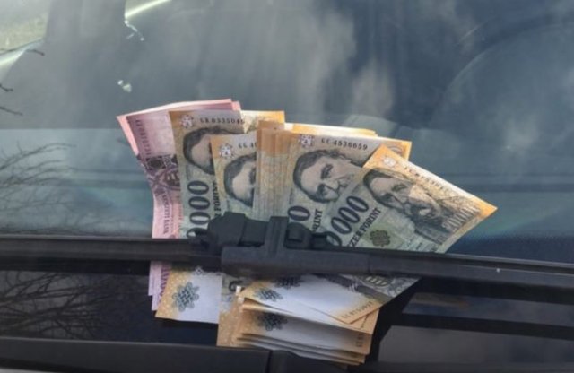 Saját zsebre adta el az új autókat, 223 milliót sikkasztott