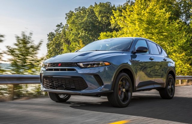 Kicsi, olasz és gyors, itt az új Dodge Hornet