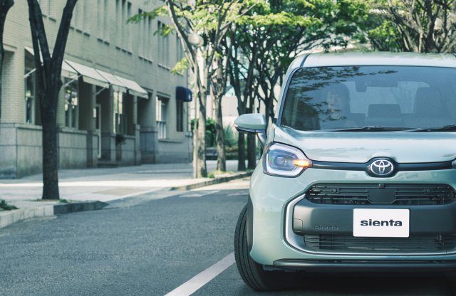 A Dacia Joggernél is olcsóbb hétüléses a Toyotától?