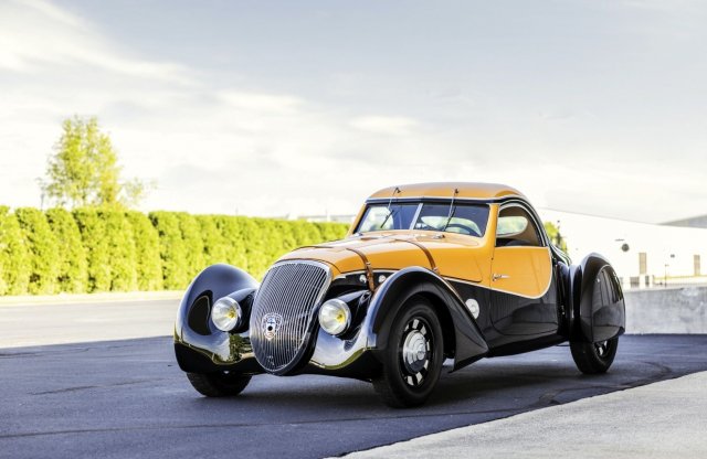 Döbbenetes összeget adtak ezért a Peugeot modellért