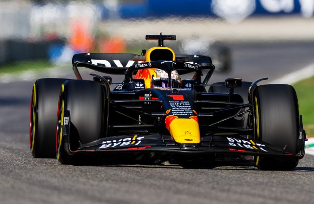 Címvédő lehet Max Verstappen