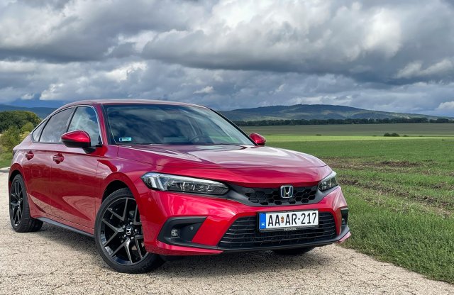 Vedd nyugodtan az alapverziót, az is nagyon jó!