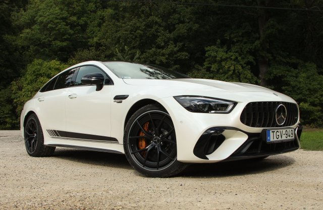 Erődemonstráció – 843 lóerős hétköznapok