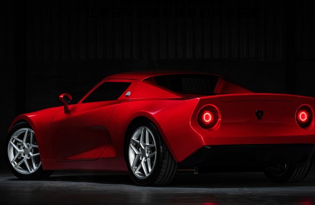 A Lancia Stratosról koppintották az új kínai sportkocsit