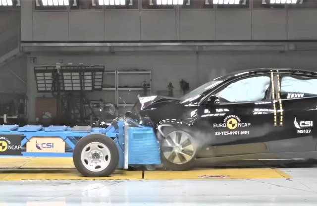 Teslát, Kiát és Mercedest is zúztak az Euro NCAP törésteszteken!